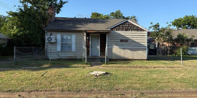 Wichita Falls House: 2304 Ave D