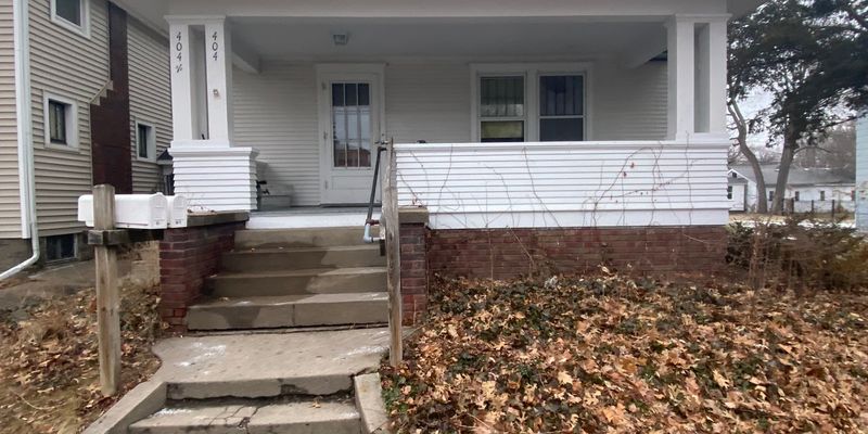 Iowa City House: 404 E Davenport St
