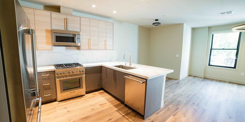 Clayton Apartment: 1026 Oak Street