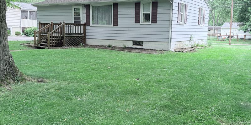 Winona Lake House: 1211 Wooster Rd