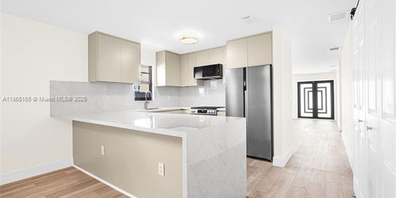 Miami House: 136 NW 53rd St