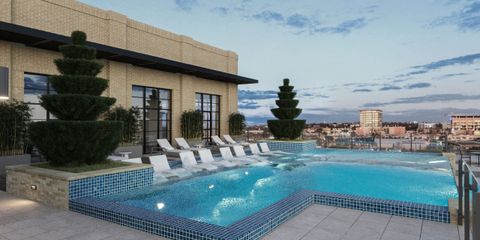 RooftopPool-2-1.jpg