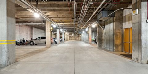 37-182_1305 5th St_418.jpg