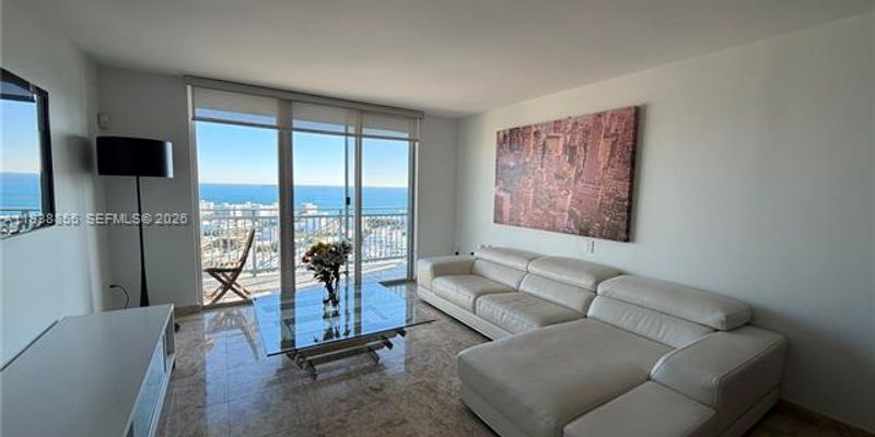 Miami Beach Apartment: 90 Alton Rd