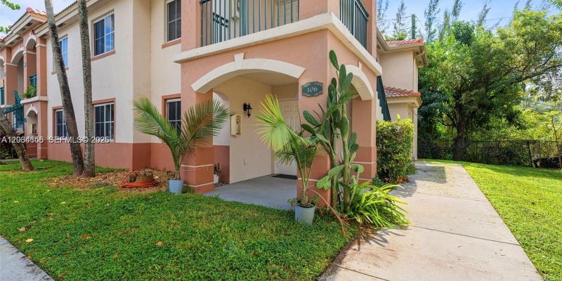 Homestead Condo: 1240 SE 31st Ct #106-32
