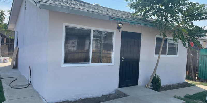 Bakersfield House: 704 Lilac St