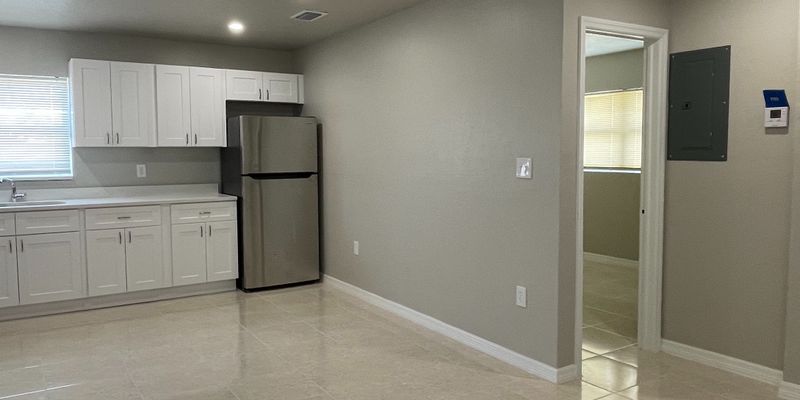 Fort Myers Apartment: 11430 Kimble Drive