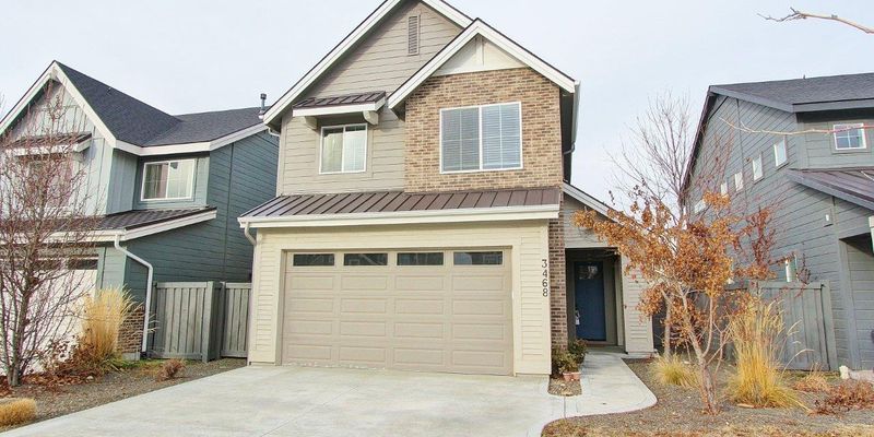 Meridian House: 3468 E Berghan St