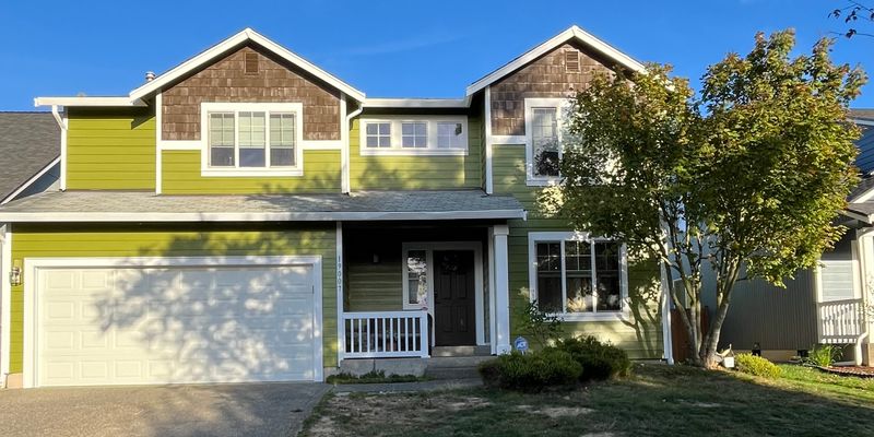 Puyallup House: 19007 91st Ave Ct E