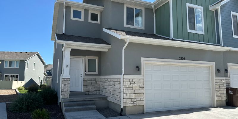 Eagle Mountain House: 3306 N Gallio Ave