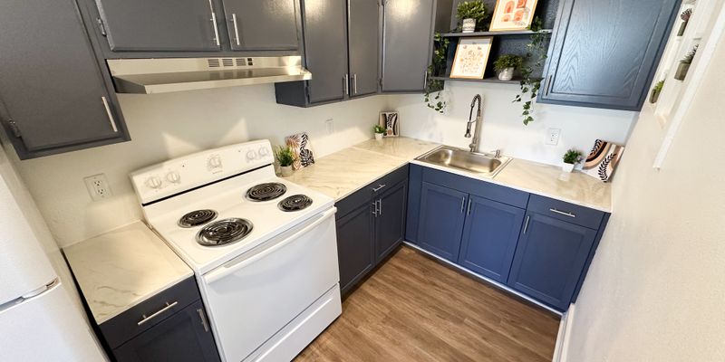 Des Moines Apartment: 2600 Kingman Blvd