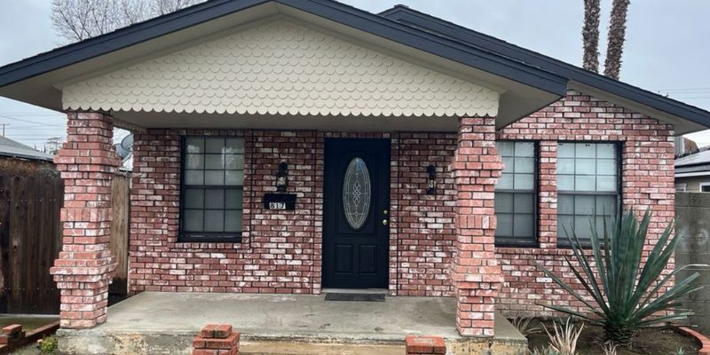 Chowchilla House: 817 Lake Ave