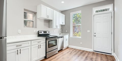 2004 Homewood Ave (9).jpg 2004 Homewood Ave (9).jpg