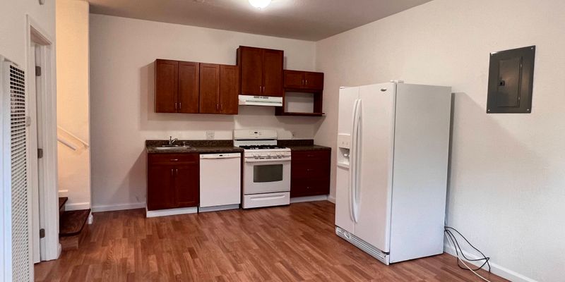 Antioch House: 2725 Del Oro Cir