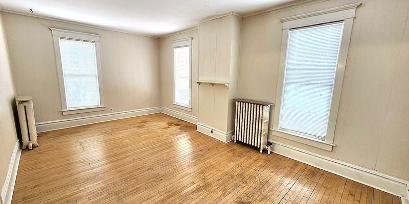 Escanaba Apartment: 328 South 5th Street