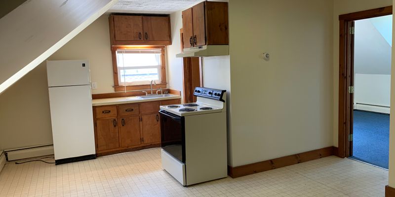 Biddeford Apartment: 406 Main St