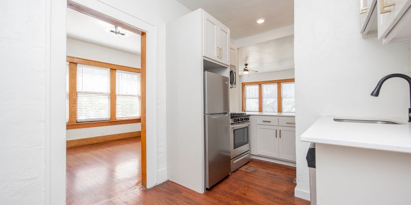 Oklahoma City Apartment: 130 NW 17th St