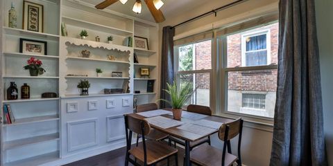 diningwithbuiltins.jpg