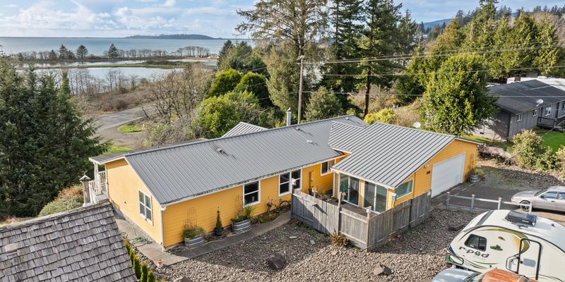 Bay City House: 7998 14th St