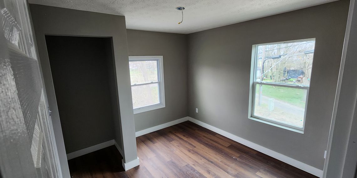 431 Bolander Ave photo 5