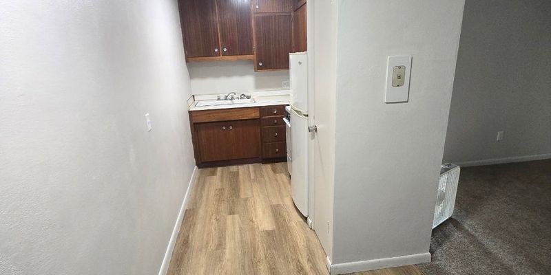 Aledo Apartment: 607 NE 3rd Ave