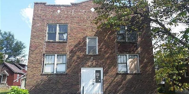 St. Louis Apartment: 3170 S Compton Ave