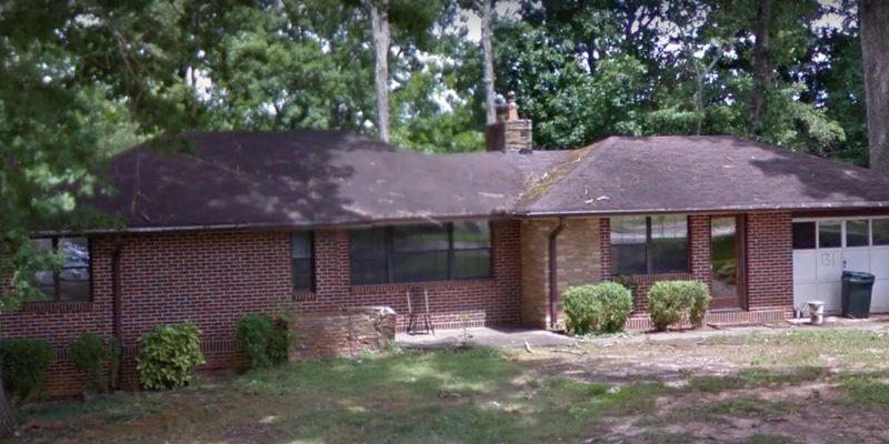 Gainesville House: 131 Tower Heights Road