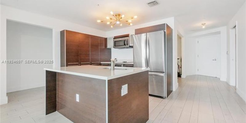Miami Condo: 1900 N Bayshore Dr