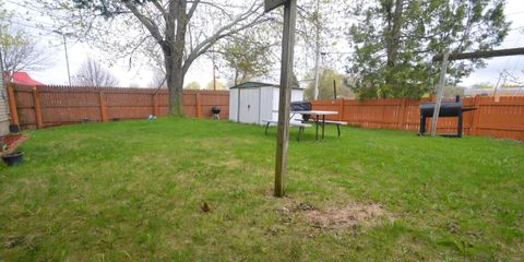 backyard2.jpg