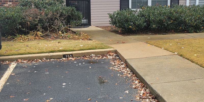 Marietta House: 355 Leisure Ct