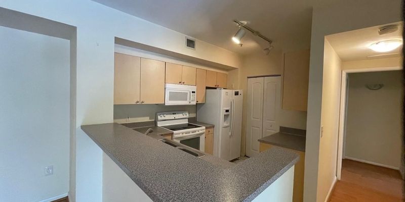 Tamarac House: 7970 N Nob Hill Rd