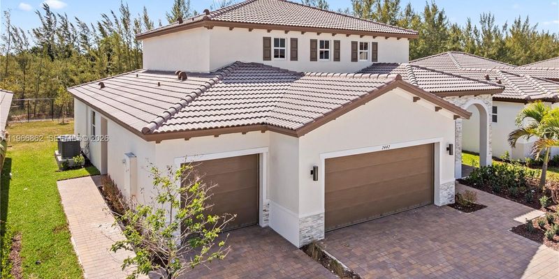 Homestead House: 2442 SE 30th St