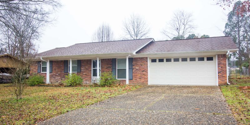 Jacksonville House: 109 Tecumseh Trail