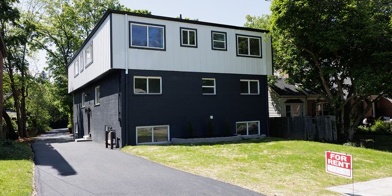 Cincinnati Apartment: 6305 Englewood Ave