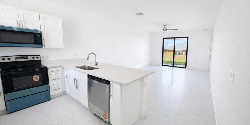 Lehigh Acres Apartment: 1127 Homer Ave S