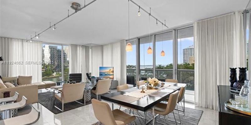 Miami Condo: 495 Brickell Ave