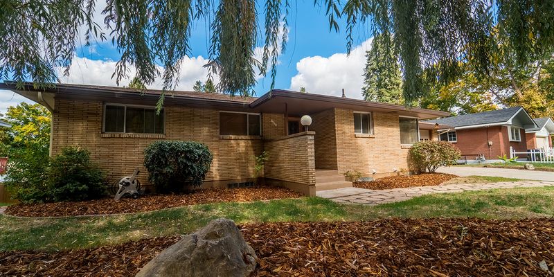 Spokane House: 1611 E 17th Ave