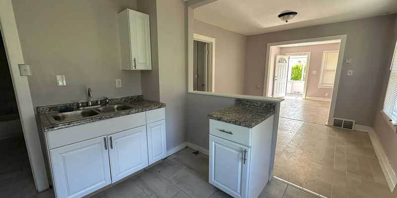 Inkster House: 4167 Isabelle Street