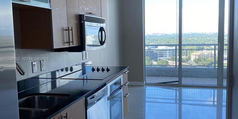 Miami Apartment: 60 SW 13th St