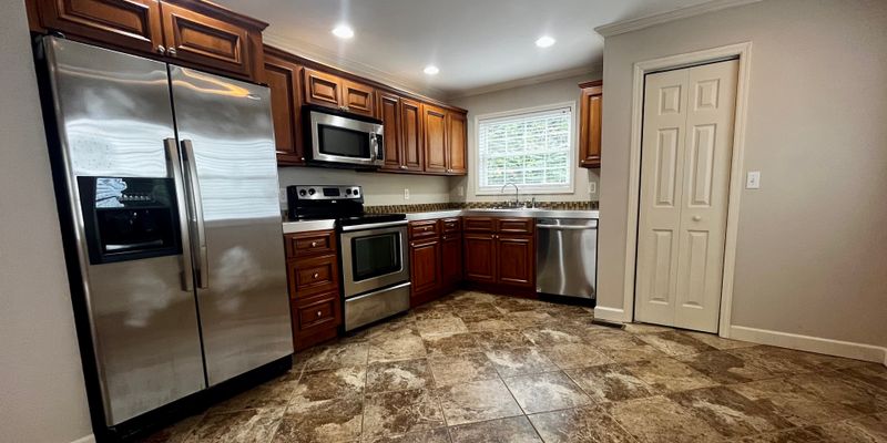 Huntington Apartment: 48 Nathan Drive