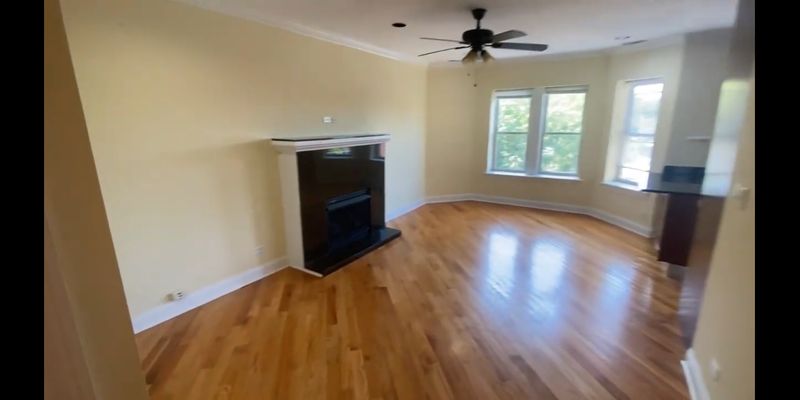 Chicago Apartment: 2240 W Morse Ave