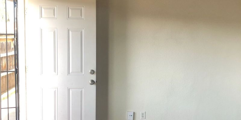 San Diego House: 624 66th St