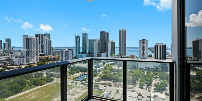 Miami Condo: 1600 NE 1st Ave