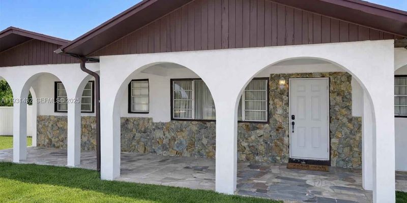 Miami Gardens House: 3440 NW 206th St