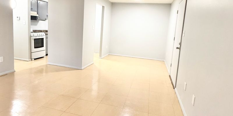 Cincinnati Apartment: 2971 Four Towers Dr