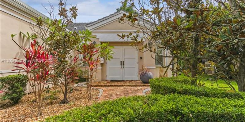 South Miami House: 5774 SW 76th Ter