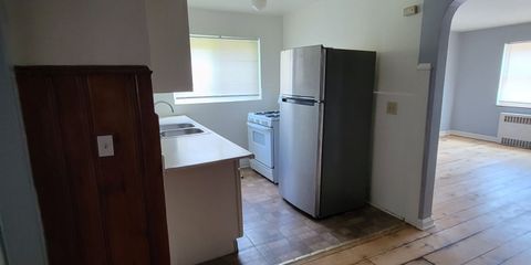 KITCHEN1.JPG
