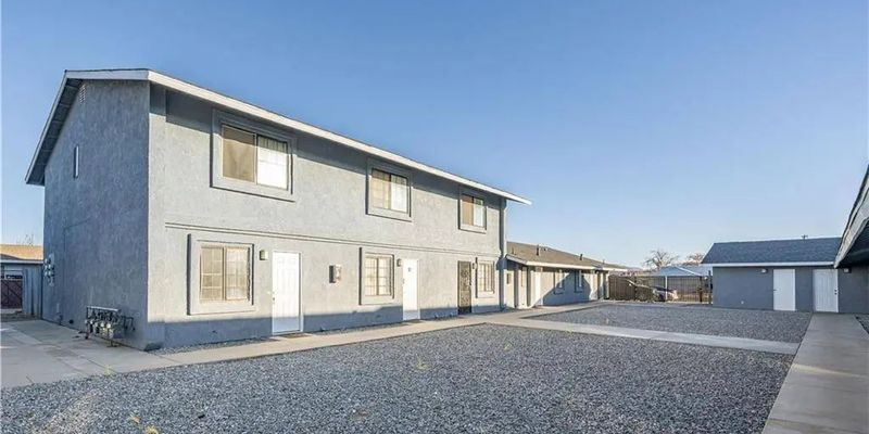 Apple Valley Apartment: 13584 Yakima Rd