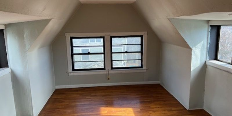 Saint Joseph House: 706 1/2 N 12th St