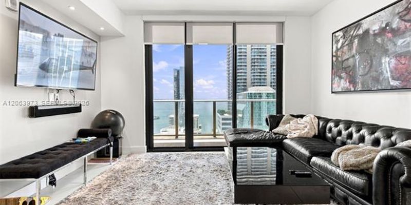 Miami Condo: 1010 Brickell Ave